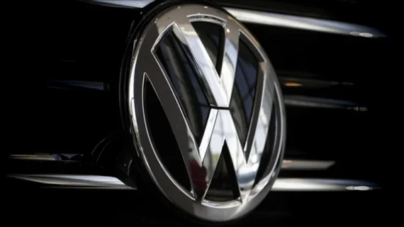 Volkswagen’e tarifelerden ağır darbe