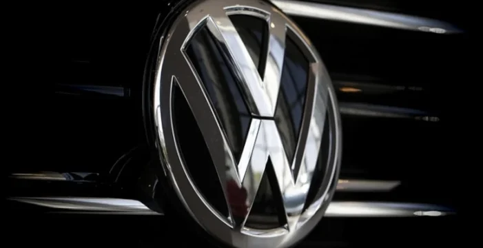 Volkswagen’e tarifelerden ağır darbe