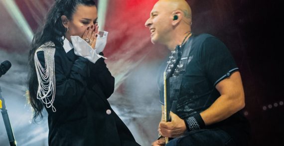 Fatma Turgut’tan İzmir’de Demir Demirkan Sürprizi Fatma Turgut’tan İzmir’de Demir Demirkan Sürprizi