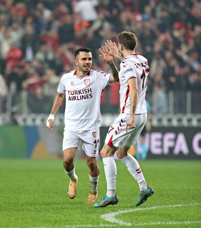 Samsunspor UEFA Konferans Ligi’nde Hamrun Spartans’ı 3-0 yendi