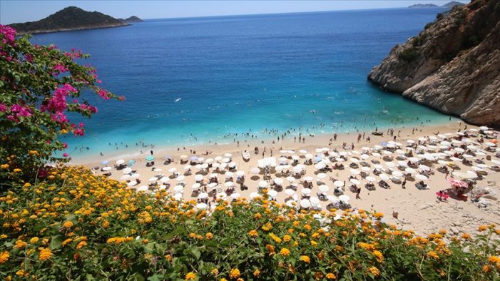 Antalya tüm zamanların en yüksek ekim ayı ziyaretçi rekorunu kırdı