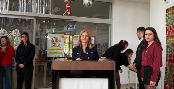 “Bodrum Sağlık Vakfı”, Gamze Çarmıklı İş ve Sanat Atölyeleri Binası’nda düzenlenen ve 29 yıldır geleneksel hale gelen “Yılbaşı Partisi” ile 2026 yılına birlikte, umutla ve neşeyle “merhaba” dedi.