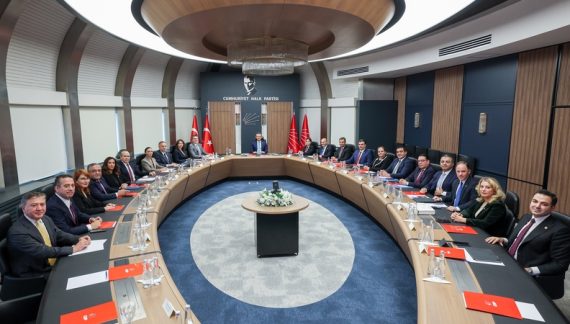 CHP Genel Başkanı Özgür Özel Merkez Yönetim Kurulu Toplantısına Başkanlık Etti