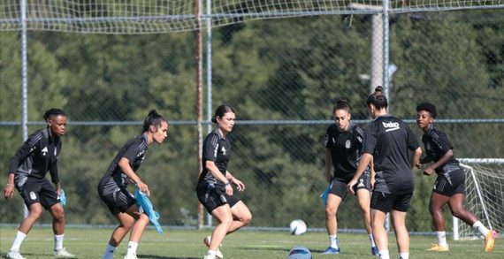 Beşiktaş Kadın Futbol Takımı Jelena Karlicic’i transfer etti Beşiktaş Kadın Futbol Takımı Jelena Karlicic’i transfer etti