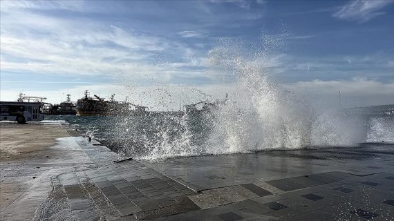 Karadeniz ve Akdeniz için fırtına uyarısı