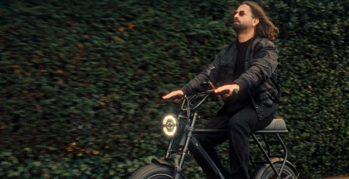 Koray Avcı’dan Barış Manço’ya Saygı Duruşu