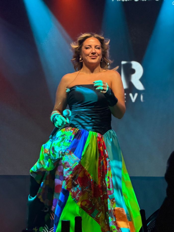 Zeynep Avcı Yılbaşı gecesi Ramada otelde sahne aldı