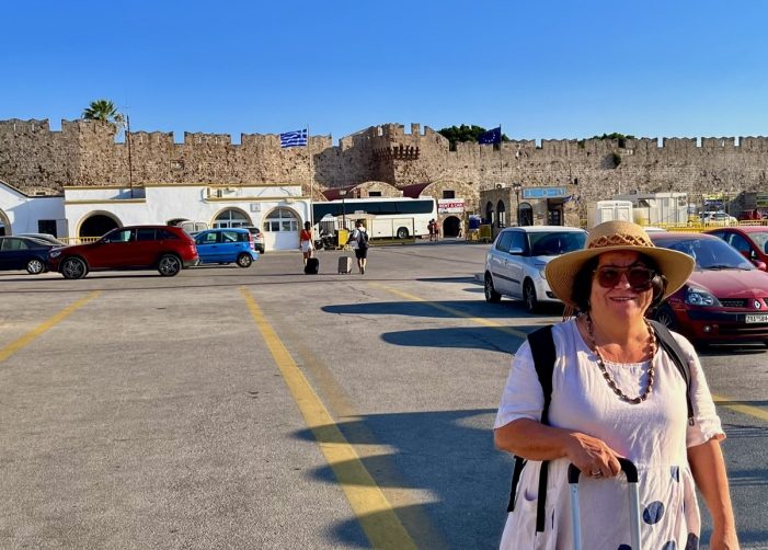 Beste Serim Erbak: Güneşin Adası Rodos – 2024