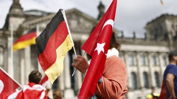 Alman vatandaşlığında tarihi artış!.. Alman vatandaşlığında tarihi artış!..