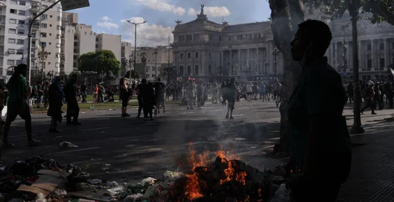 Arjantin’de ‘genel grev’ ilan edildi..