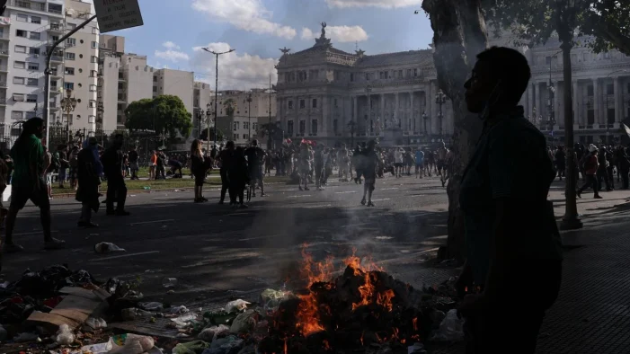 Arjantin’de ‘genel grev’ ilan edildi..