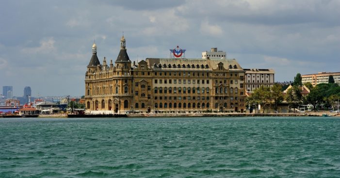 Bakan Ersoy, Haydarpaşa ve Sirkeci Garı için yeni vizyonu açıkladı