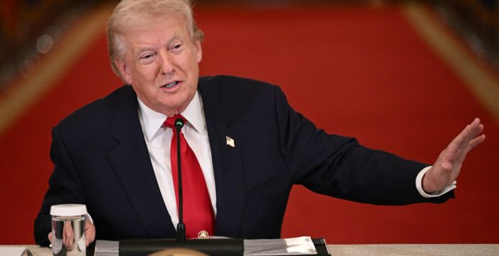 “Trump tan Hürmüz Boğazı kapalı kalsa da İran saldırılarını bitirmeye hazır” iddiası..