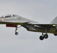 Hindistan’da savaş uçağı düştü!..