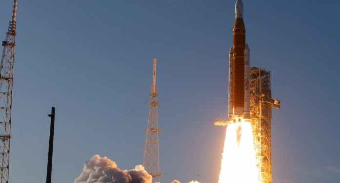 Ay’a Dönüş Başladı: Artemis II Mürettebatı Tarihi Yolculuğuna Çıktı