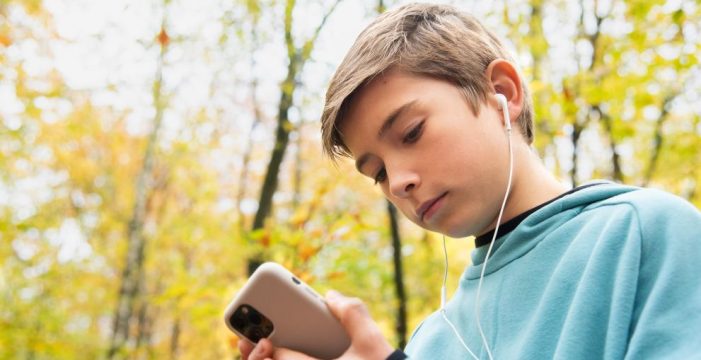 AB’nin Yaş Doğrulama Uygulamasında “Güvenlik Fiyaskosu” İddiası