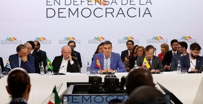 Barselona’da “Demokrasi” Zirvesi: Sanchez ve Lula’dan Küresel Sisteme Sert Eleştiriler