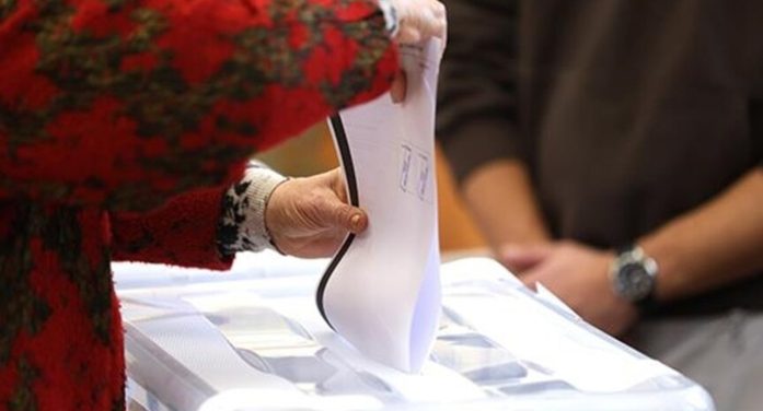 Bulgaristan Sandık Kıskacında