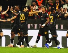 Aslan ‘İzmir’de ‘Kaptan’ıyla Güldü!