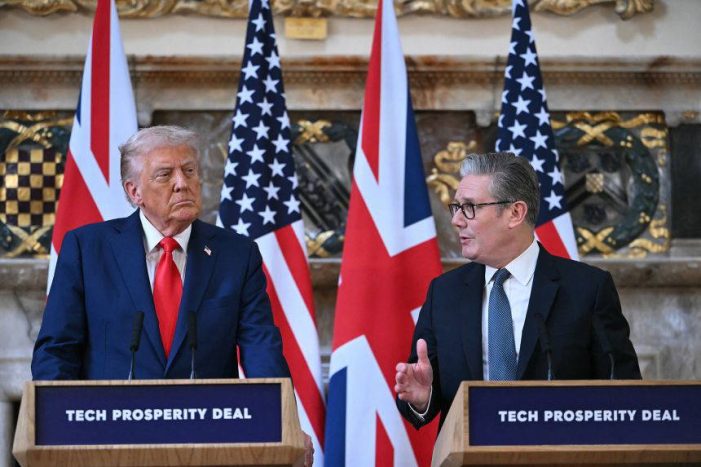 Trump’tan Londra’ya Sert Eleştiri : “Sondaj Yapın!”