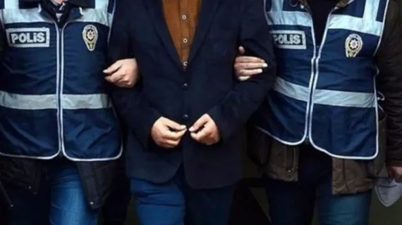 ‘Evinizde büyü var’ diyerek vatandaşları dolandırdı..