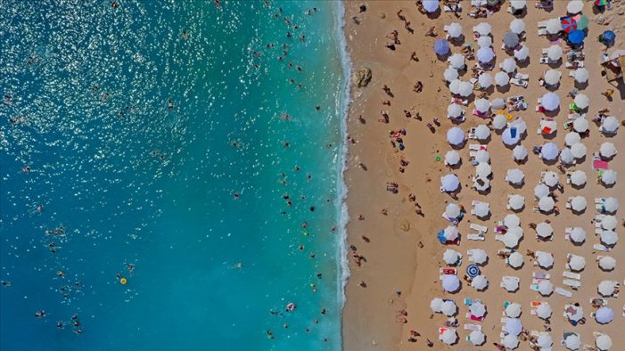Turizm geliri ilk çeyrekte 10 milyar dolara dayandı..