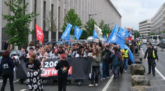 Brüksel’de Harç Protestosu: Öğrenciler Eğitim Hakkı İçin Yürüdü