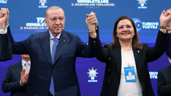Burcu Köksal Resmen AK Parti’de