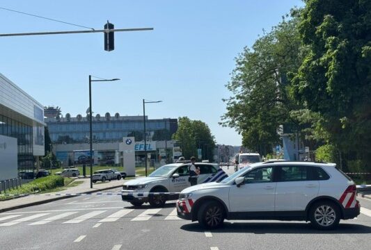 Evere’de Yol Çöktü: Louvain Caddesi Trafiğe Kapatıldı