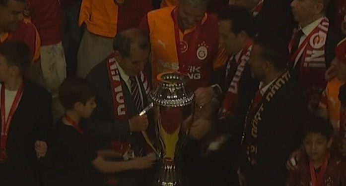 Galatasaray 4. şampiyonluğunu kutladı!