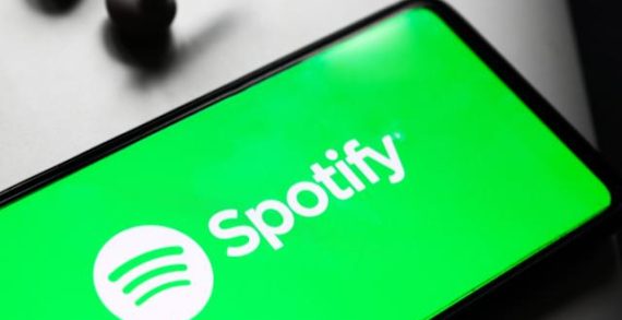 Müzikte “Yapay Zeka” Karışıklığı: Spotify’dan Sanatçılara “Yeşil Rozet”
