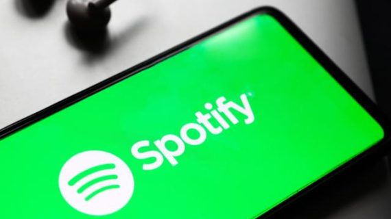 Müzikte “Yapay Zeka” Karışıklığı: Spotify’dan Sanatçılara “Yeşil Rozet” Müzikte “Yapay Zeka” Karışıklığı: Spotify’dan Sanatçılara “Yeşil Rozet”