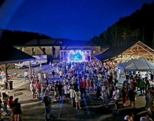 Brüksel’de Müzik Festivali (Fête de la musique) kana bulandı