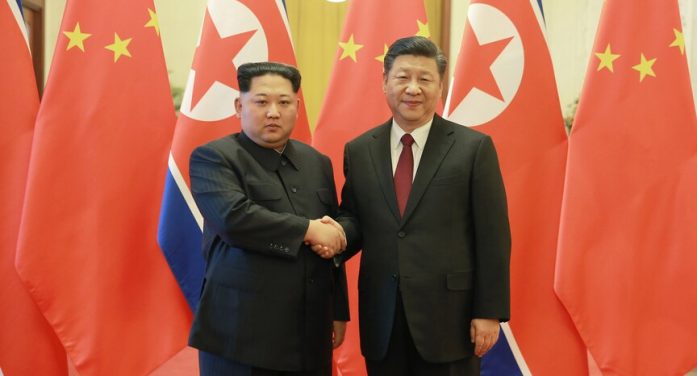Çin Devlet Başkanı Şi Kuzey Kore’yi ziyaret ederek
