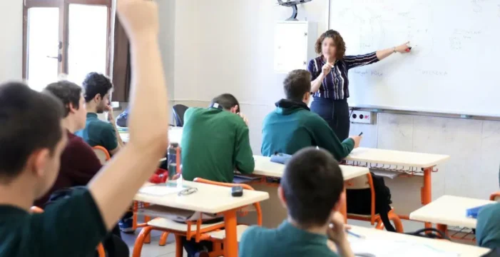 Eğitimde kriz derinleşti..