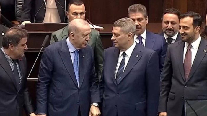 İYİ Parti’den istifa eden vekil AKP’ye katıldı..