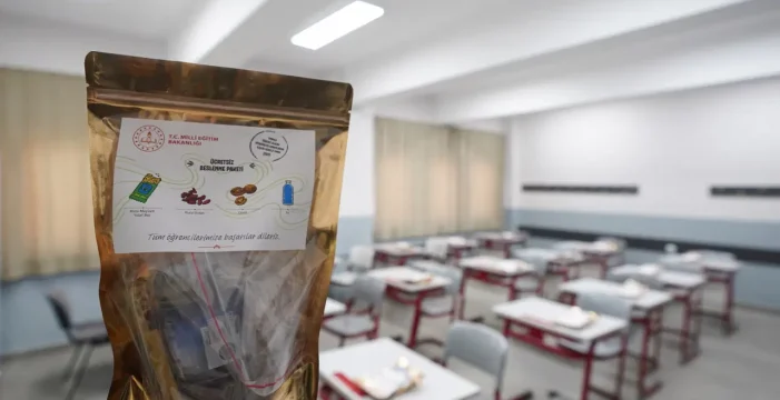 LGS öncesi okullarda hazırlıklar tamamlandı: Öğrencilere su, yulaf bar, ceviz ve kuru üzümlü ‘beslenme paketi’