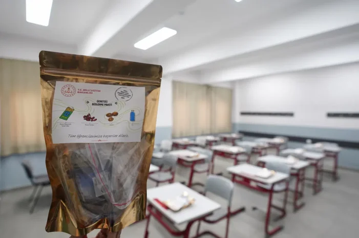 LGS öncesi okullarda hazırlıklar tamamlandı: Öğrencilere su, yulaf bar, ceviz ve kuru üzümlü ‘beslenme paketi’