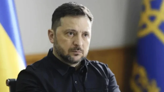 Polonya, Zelenksi’ye verilen devlet nişanını geri aldı..