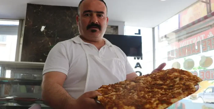 Lahmacunu ucuza satan işletme şikayet edildi..