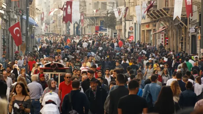 TÜİK açıkladı: Türkiye’ye göç edenlerin sayısı belli oldu..