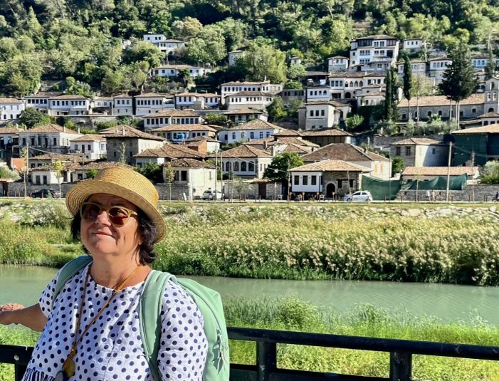 Beste Serim Erbak: Taş Şehirden Bin Pencereli Şehre