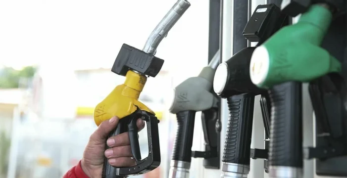 Benzine zam geliyor..