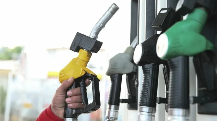 Benzine zam geliyor..