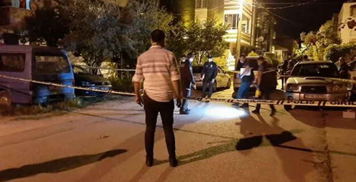 Balıkesir’de düğünde ‘gürültü’ ve park kavgası: 1’i ağır 4 kişi yaralandı..