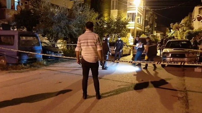 Balıkesir’de düğünde ‘gürültü’ ve park kavgası: 1’i ağır 4 kişi yaralandı..