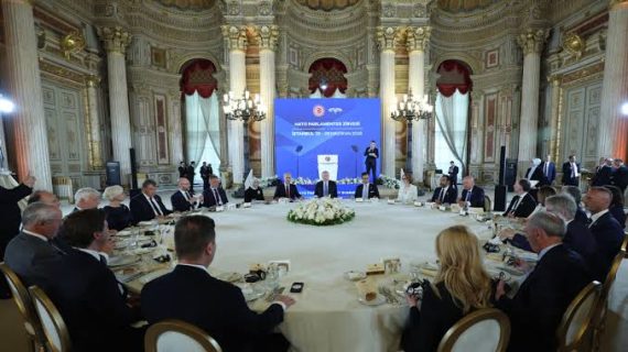 Cumhurbaşkanı Erdoğan, NATO zirvesi öncesi AB yetkililerini kabul etti..