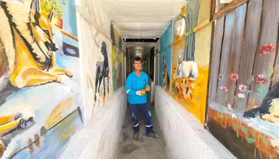 Adıyaman’da belediye işçisi Mahmut Yıldız sokakları sanatla buluşturuyor.. Adıyaman’da belediye işçisi Mahmut Yıldız sokakları sanatla buluşturuyor..