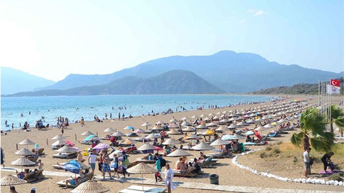 İngilizler son dakika tatile koştu..