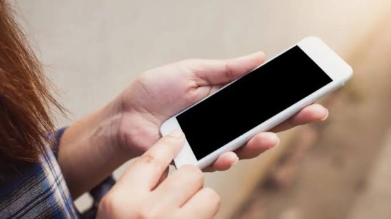 İthal akıllı telefonlara yeni düzenleme: Fiyatlara zam dalgası yolda.. İthal akıllı telefonlara yeni düzenleme: Fiyatlara zam dalgası yolda..